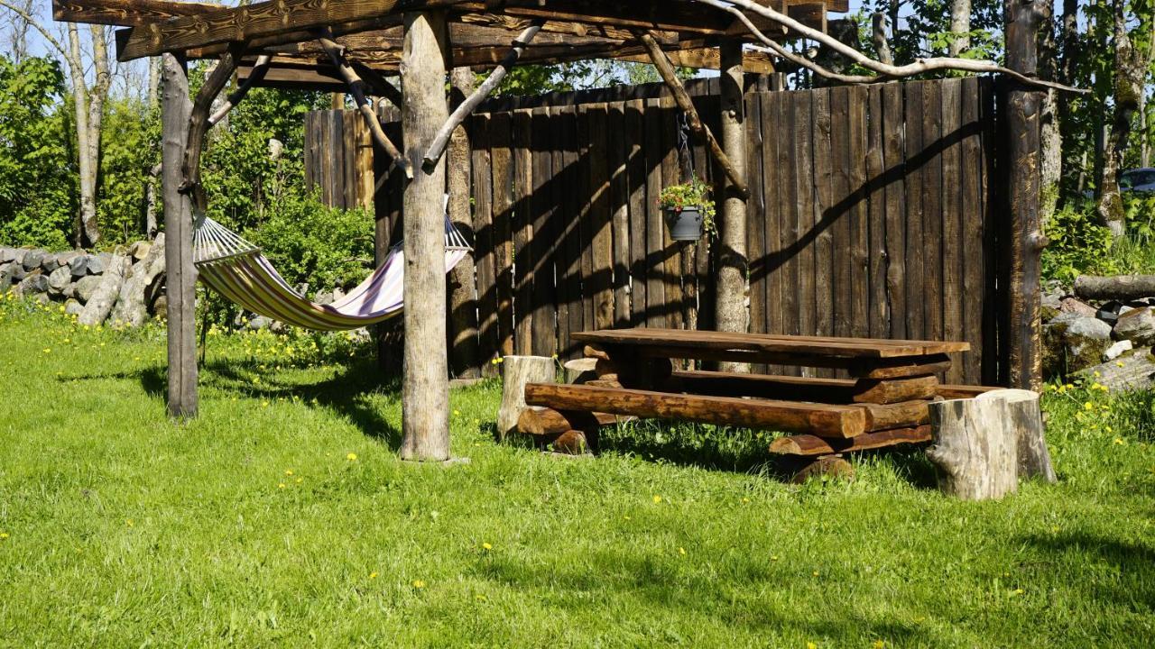 Uneallika Puhkemaja-Kuelalistemaja Pae Esterno foto